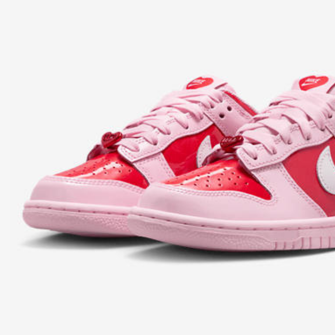 Dunk Low Valentine's Day